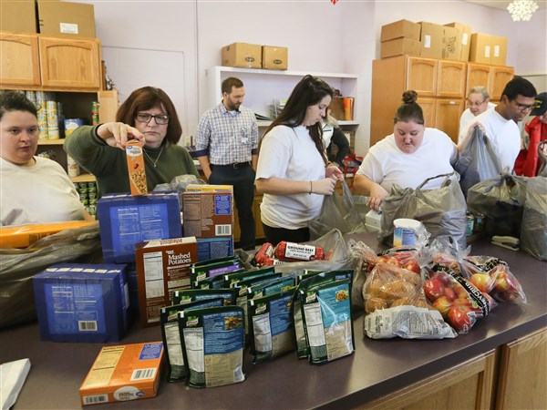 Mercy Health delivers for cancer patients at food pantry | The Blade