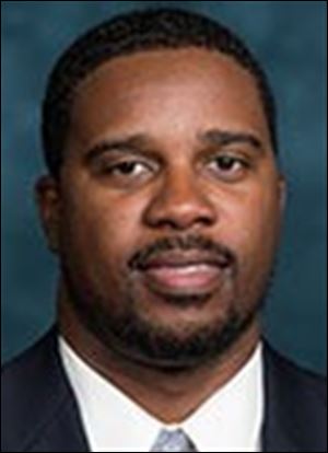 Brian Smith, who served as the Michigan Wolverines' defensive backs coach for two seasons, is heading to Rice to become the defensive coordinator.