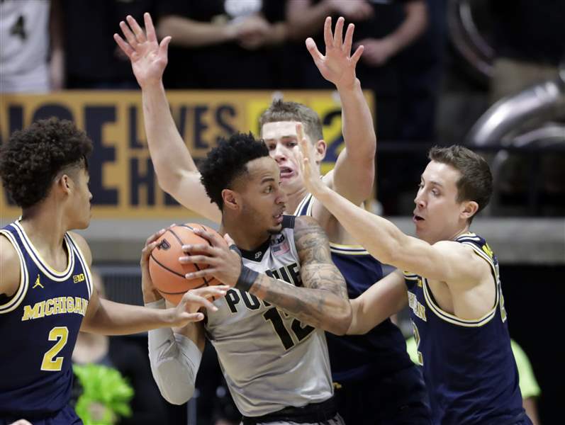 Michigan-Purdue-Basketball-21