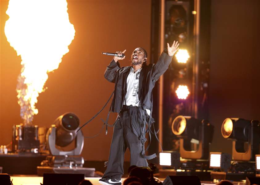 60th-Annual-Grammy-Awards-Show-10