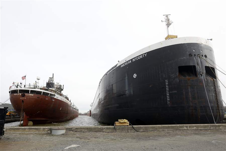 Toledo Shipyard Gets Massive Freighters Ready For Great Lakes - The Blade