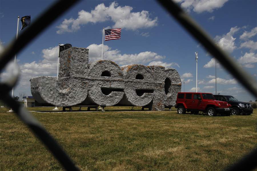 Chrysler subcontractor fired after noose hung at Toledo Assembly ...