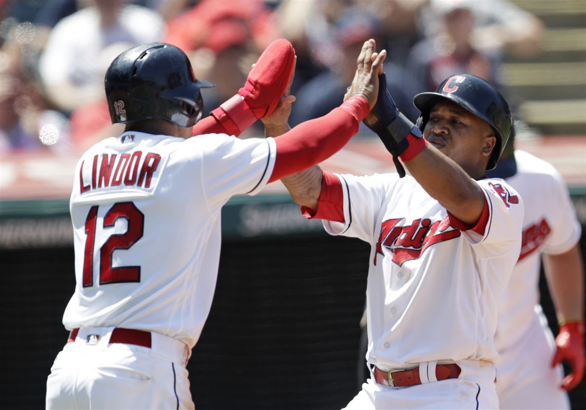 Francisco Lindor, Carlos Carrasco help Mets snap streak against Pirates