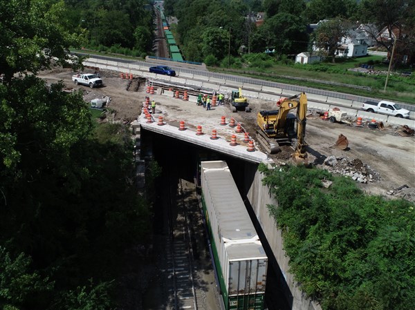 Anthony Wayne Trail bridge replacement project a month behind schedule ...