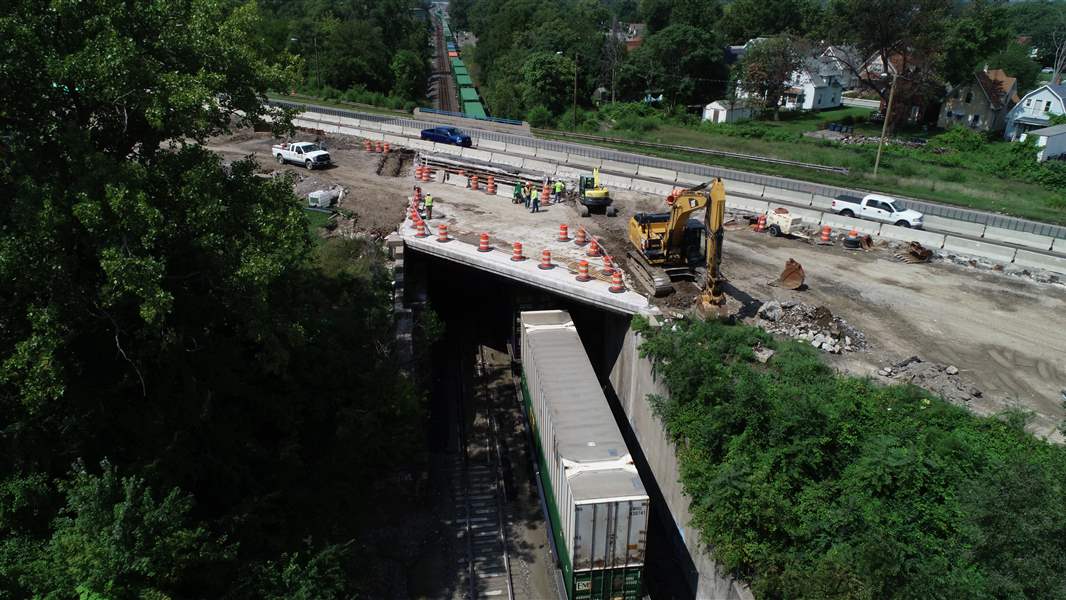 Anthony-Wayne-Trail-Bridge