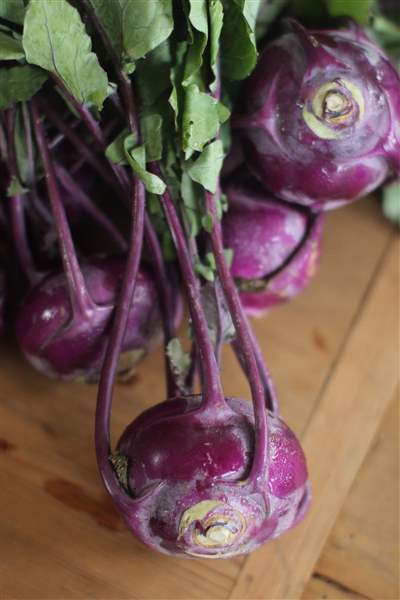 Food-KitchenWise-Kohlrabi-2