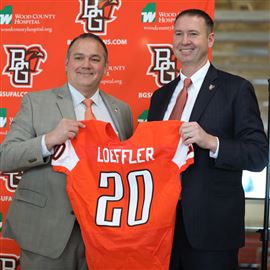 BGSU football head coach Scot Loeffler fires back at Vegas odds