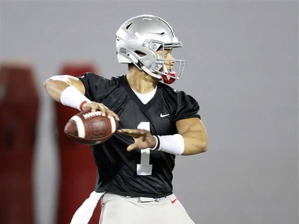 Justin Fields' Ohio State debut: Adjusting expectations for the