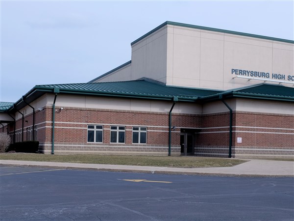 Perrysburg High School student faces harassment charge for Twitter ...