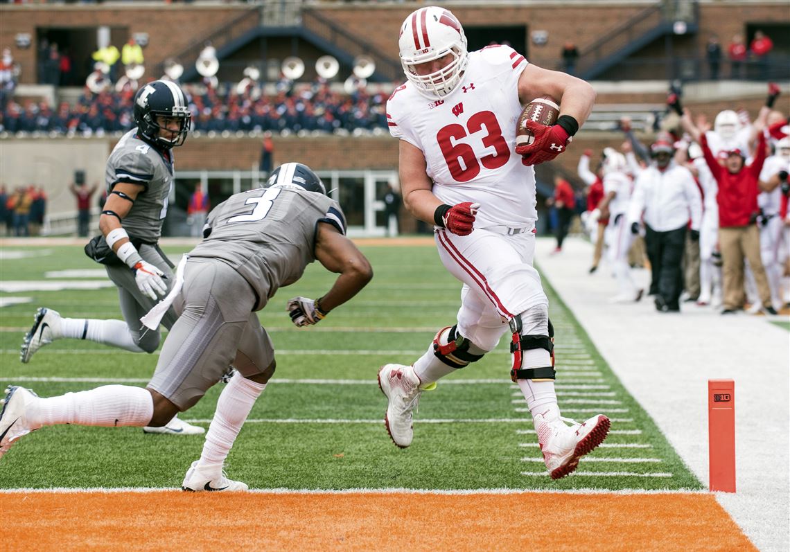 Former Badgers offensive lineman Michael Deiter selected by Miami Dolphins  in third round of NFL Draft