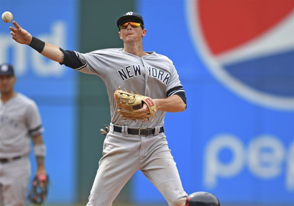 Yankees' Brett Gardner needed stitches after splitting open his lip with  frustrated helmet throw 