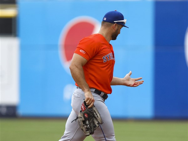 Tim Tebow season-ending finger injury