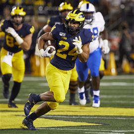 Freshmen Daxton Hill, Zach Charbonnet impress early at Michigan camp