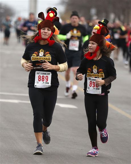 Hot To Trot Turkey Chase Participants Relish Thanksgiving Day The Blade