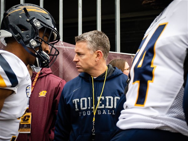 Toledo football dismisses defensive coordinator, linebackers coach