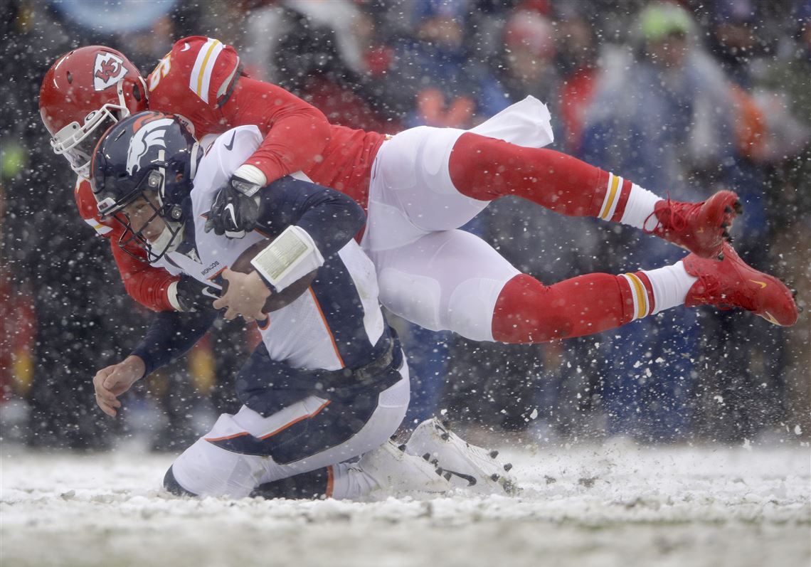 Chris Harris Denver Broncos NFL Action Photo (Size: 8" x 10")