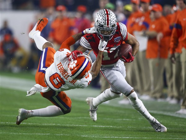 What's more likely for Ohio State football: Chris Olave wins the