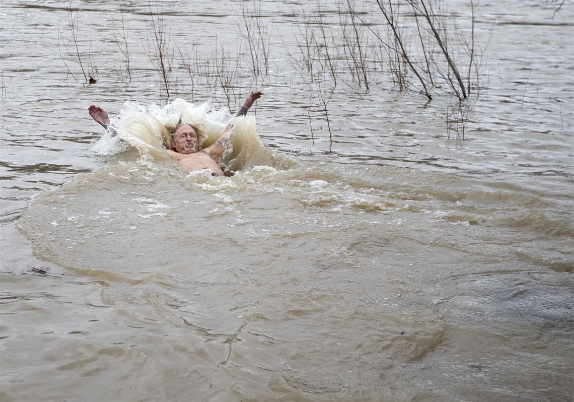 Polar Plunge on the First Day of 2019