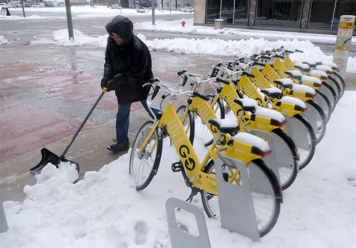 Storm Dropped Nearly 6 Inches Of Snow On Toledo Toledo Blade