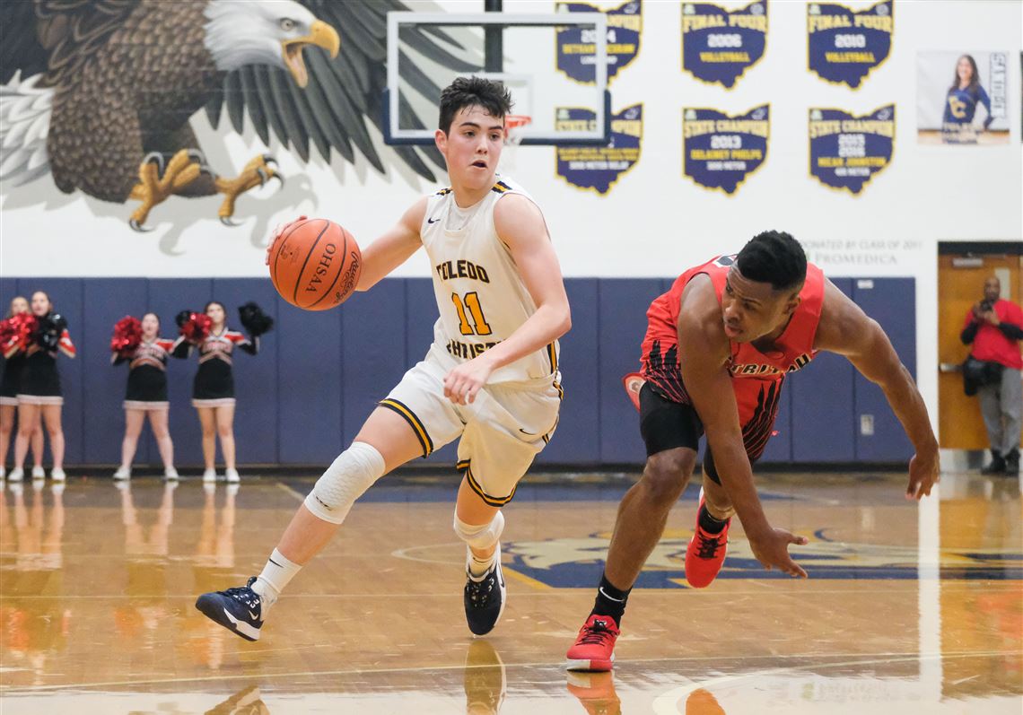 Trevor Hoffman, Oconomowoc - Prep Hoops