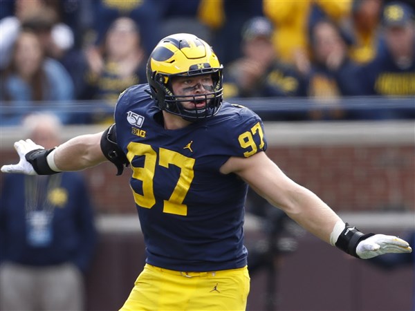 Hutchinson Living Dream of Following in Father's Big Footsteps at Michigan  - University of Michigan Athletics