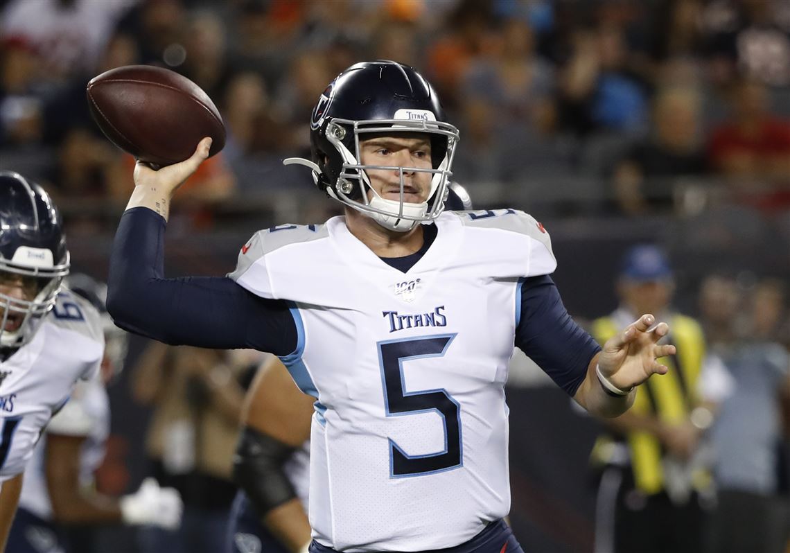 Tennessee Titans re-sign QB Logan Woodside to one-year deal