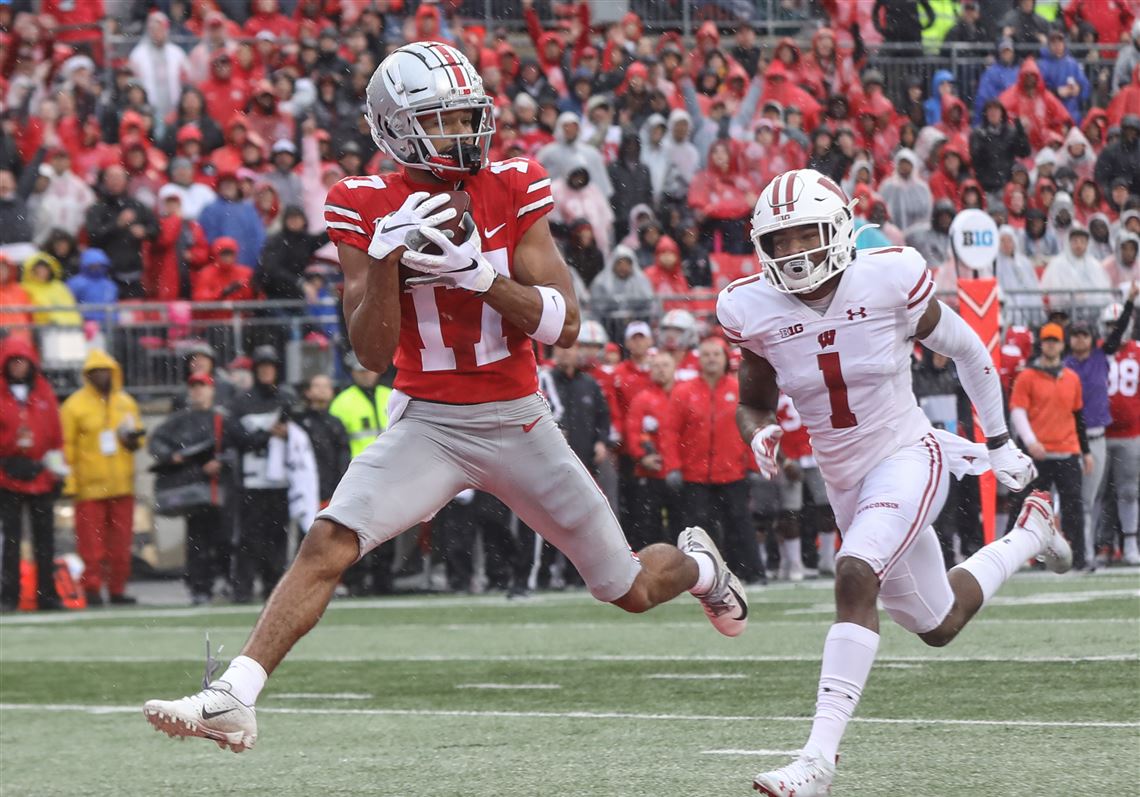 Ohio State football wide receiver Chris Olave