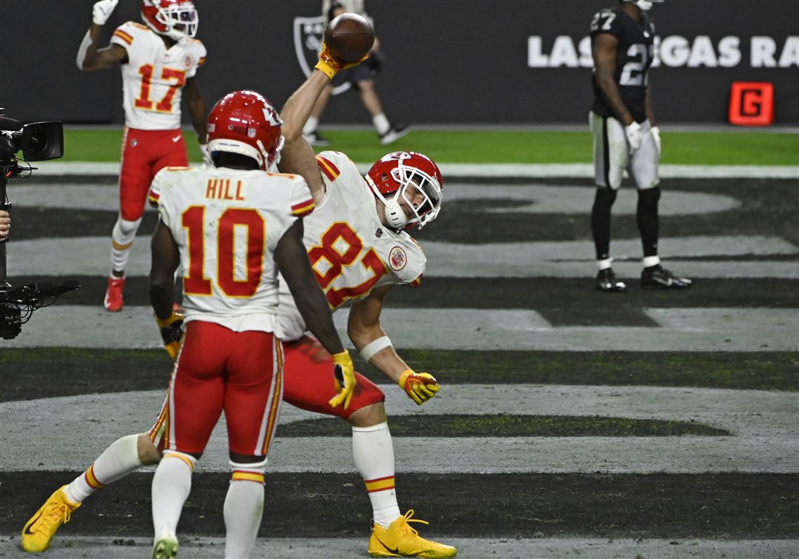 Kansas City Chiefs wide receiver Tyreek Hill (10) makes a catch during the  first half of the AF …