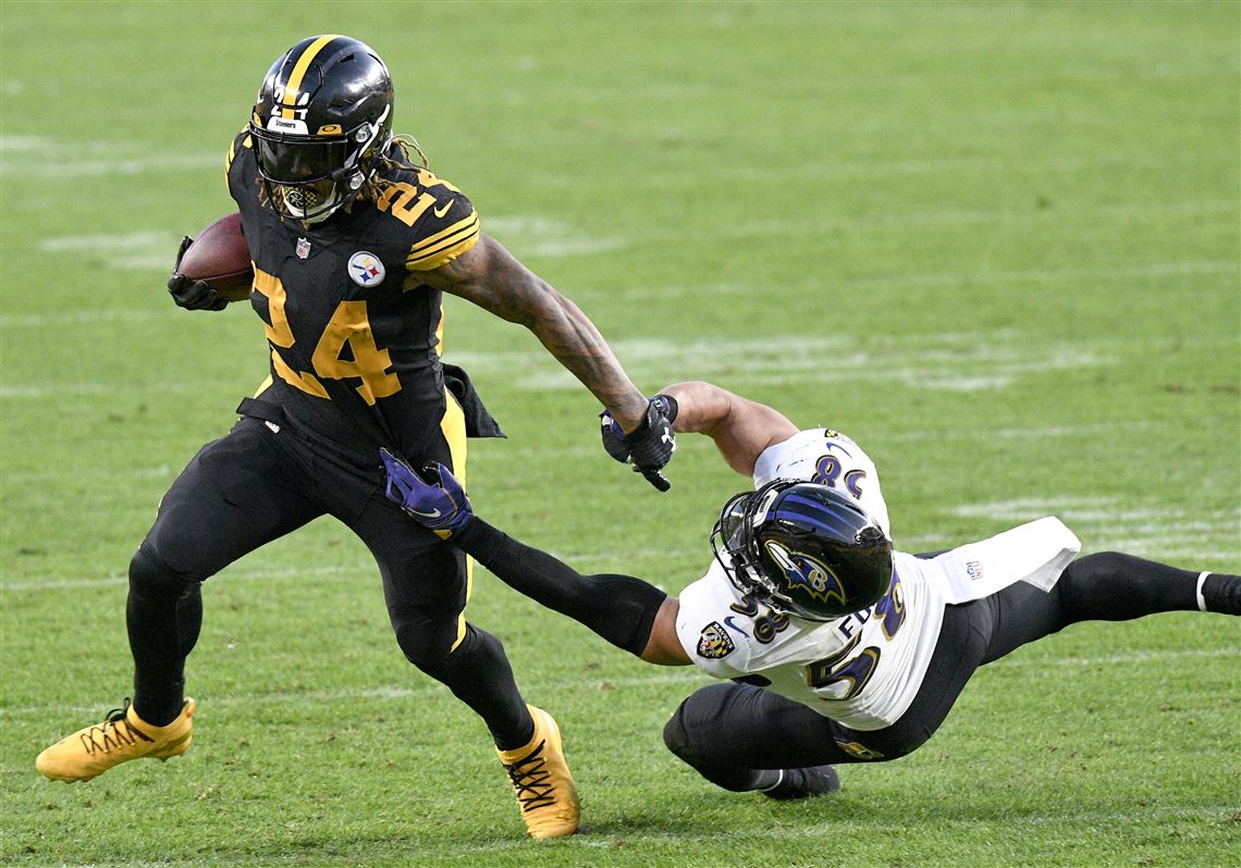 Steelers edge short-handed Ravens to improve to 11-0