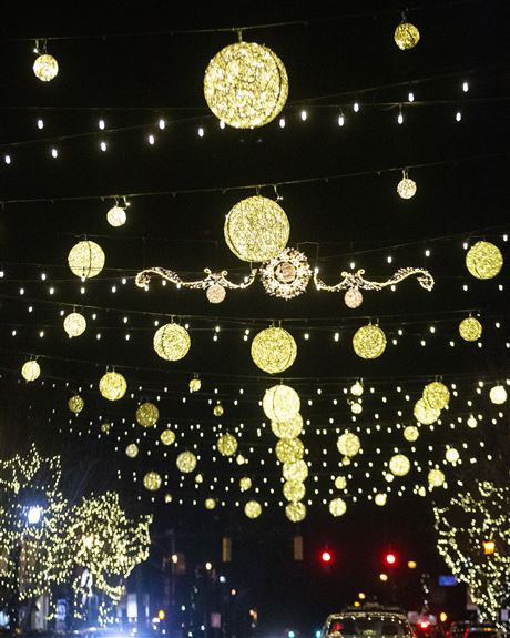 downtown christmas lights