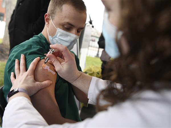 U S Vaccinations Ramp Up As 2nd Coronavirus Shot Nears The Blade