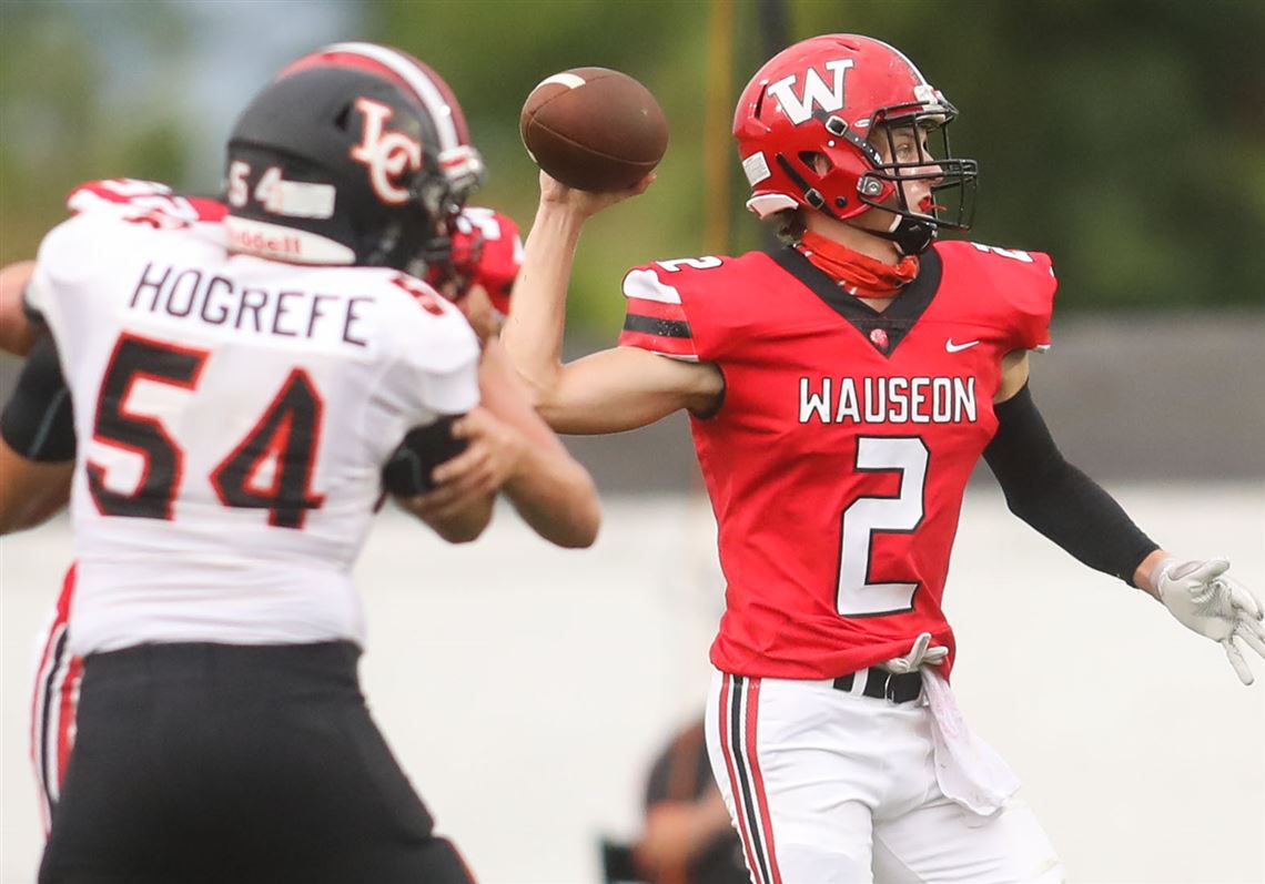 Wauseon’s Connar Penrod (2) throws a pass during a high school football game between Wauseon and Liberty Center at Wauseon High School in Wauseon, Ohio, on Friday, Aug. 28, 2020. THE BLADE/KURT STEISS