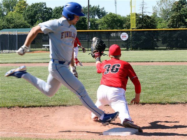 Cardinal Baseball Hosts Bowling Green For 3-Game Set – The Crunch Zone