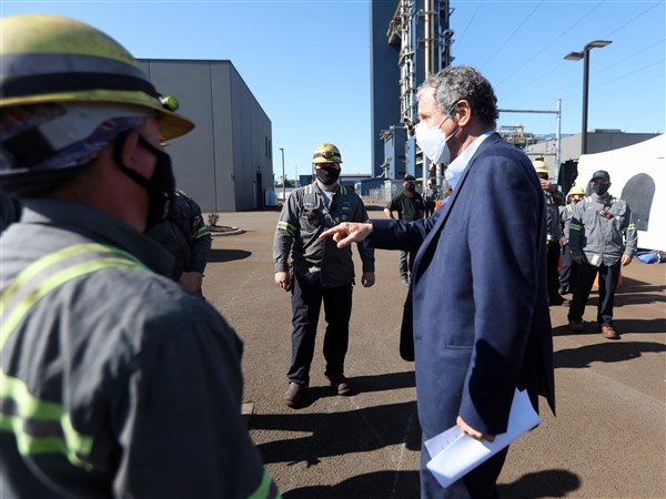 Brown tours East Toledo's Cleveland‑Cliffs plant | The Blade