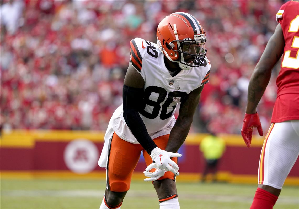 Browns' Landry playing rest of season for injured friend OBJ - The