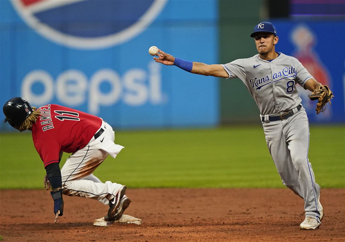 Chang 3-run triple off Benintendi's glove, Indians beat KC