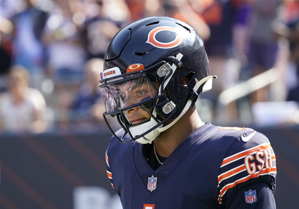 Chicago Bears game today: Ready or not, QB Justin Fields started