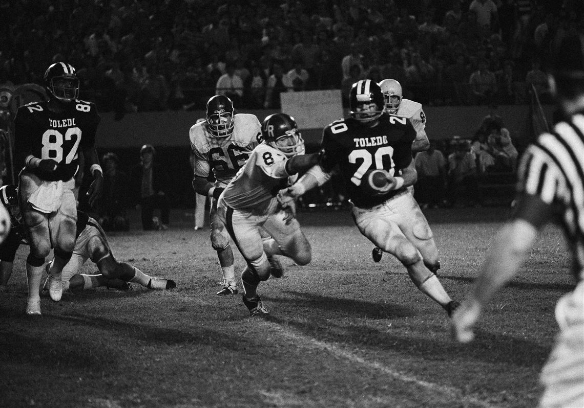 Gridiron Politics: The History of the Fiesta Bowl - PHOENIX magazine