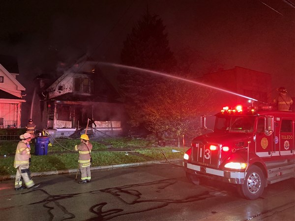 East Toledo house burns a month after house next door | The Blade