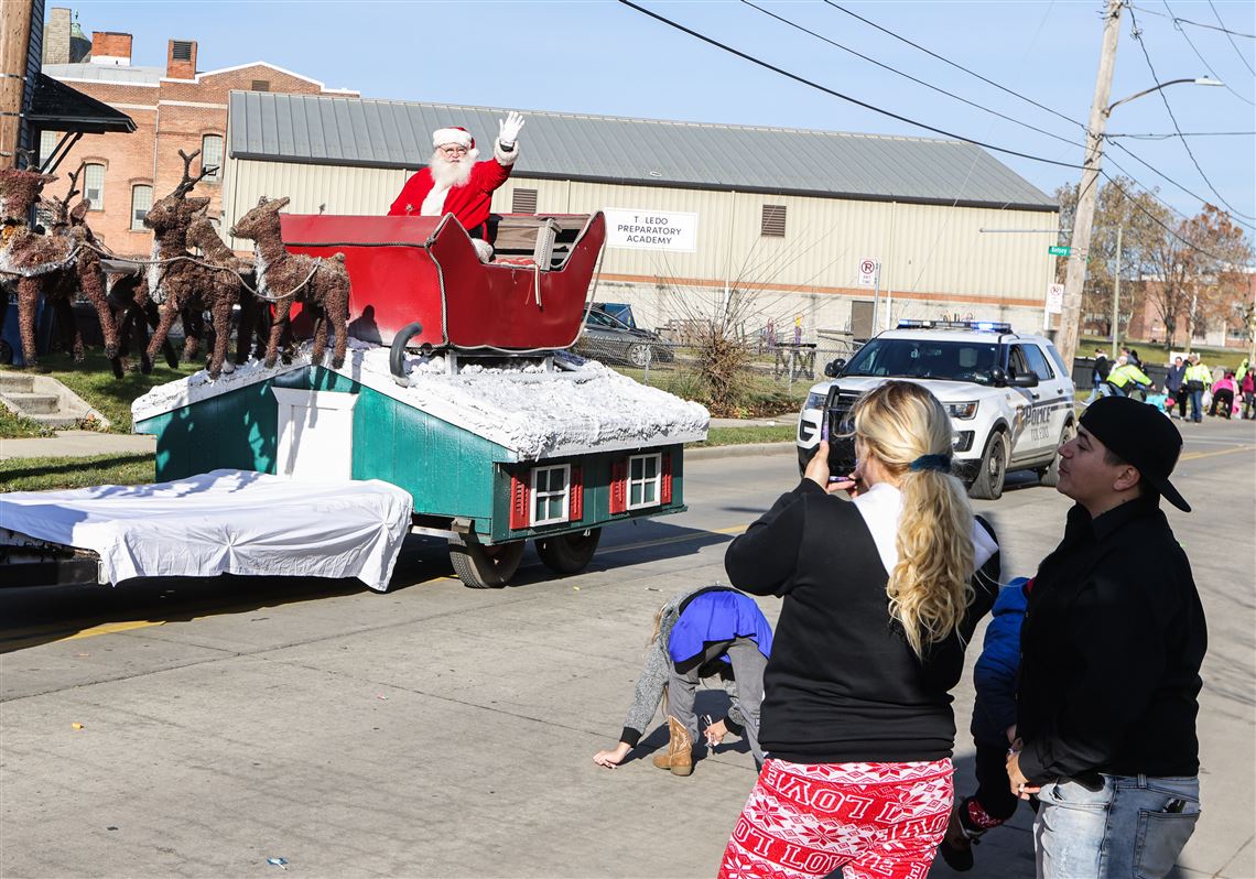 Fremont Oh Christmas Parade 2022 Photo Gallery: East Toledo Christmas Parade | The Blade