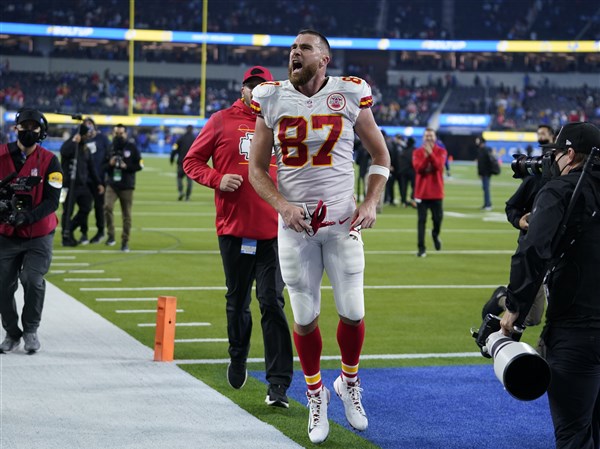 PFF Fantasy Football on X: Travis Kelce in last Chargers vs Chiefs game:  With Derwin James on the field: 