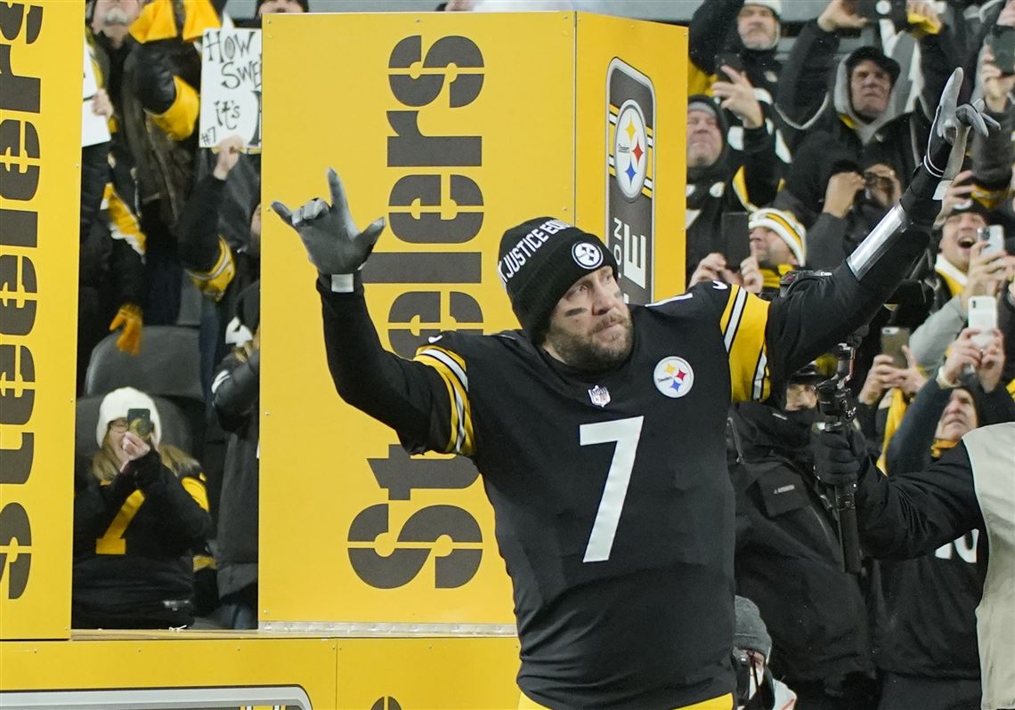 Steelers' Ben Roethlisberger looks forward to stepping onto Heinz Field  turf Saturday 