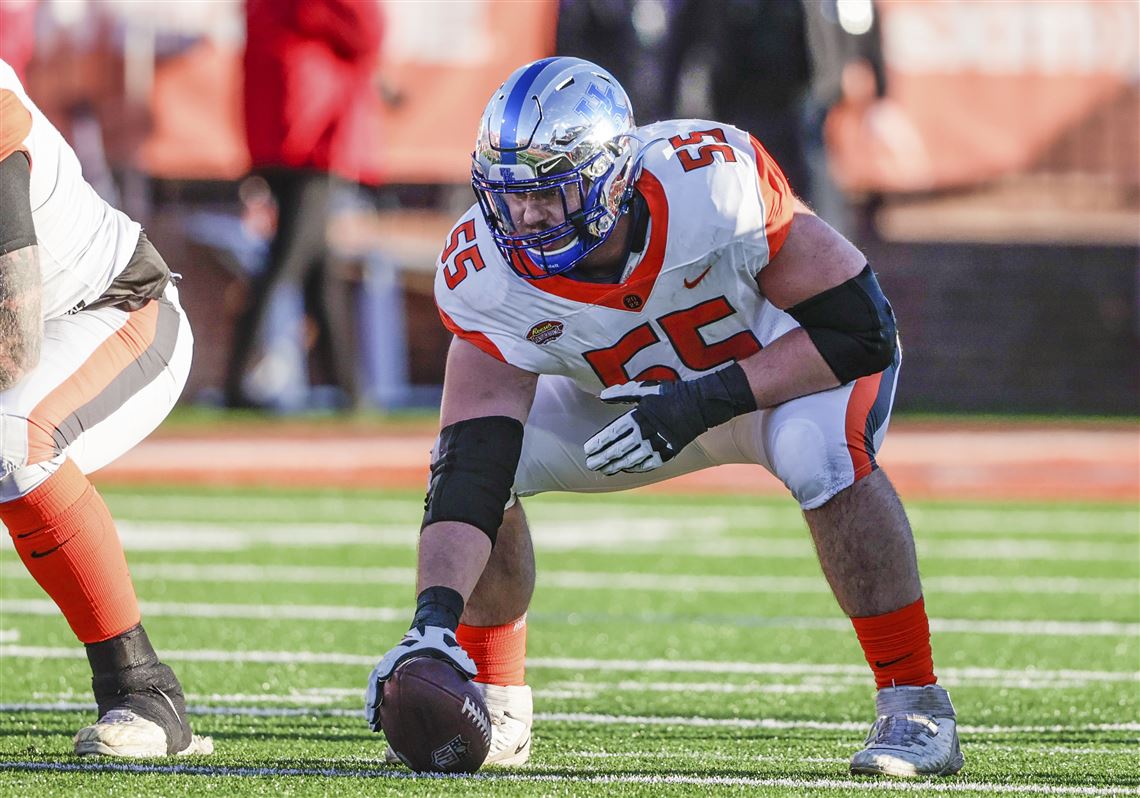 [Image: Senior-Bowl-Football-35.jpeg]