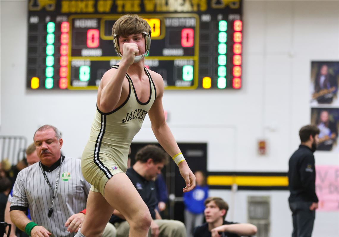 captures Blade The fourth straight NLL Perrysburg | wrestling title