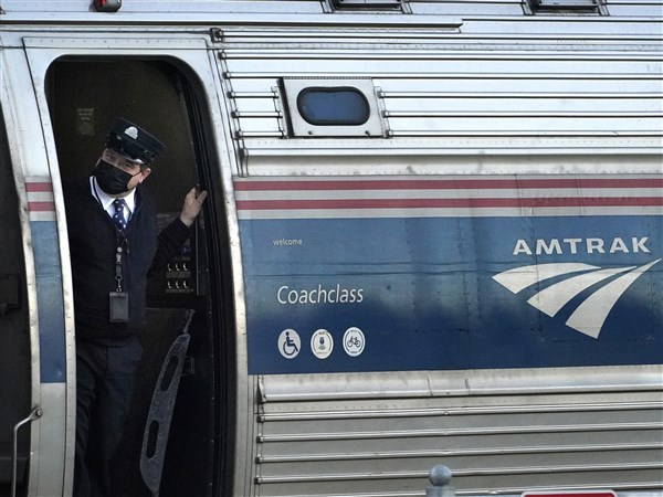 https://www.toledoblade.com/image/2022/02/28/600x_q90_a4-3_cTCjpg/amtrak-downeaster.jpg