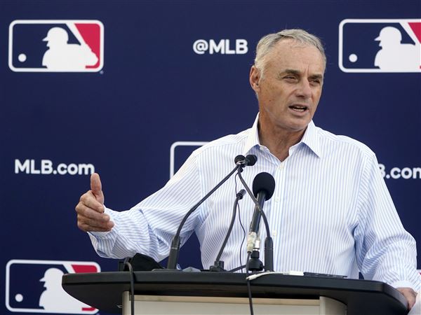 Commentary: MLB could learn a lot from the NFL when it comes to selling itself