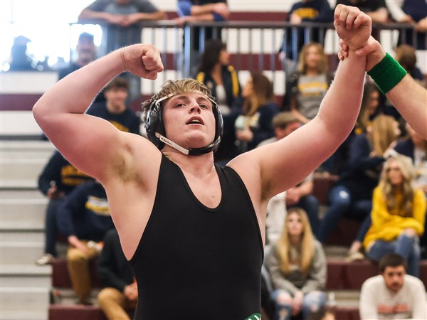 Kohlhofer, Chiesa clinch Division III district wrestling titles for Delta The Blade photo