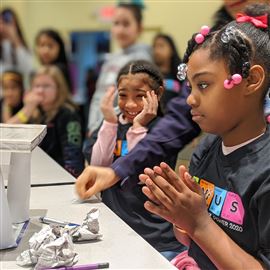 Hall of Famer Jerome Bettis visits Toledo, talks about health