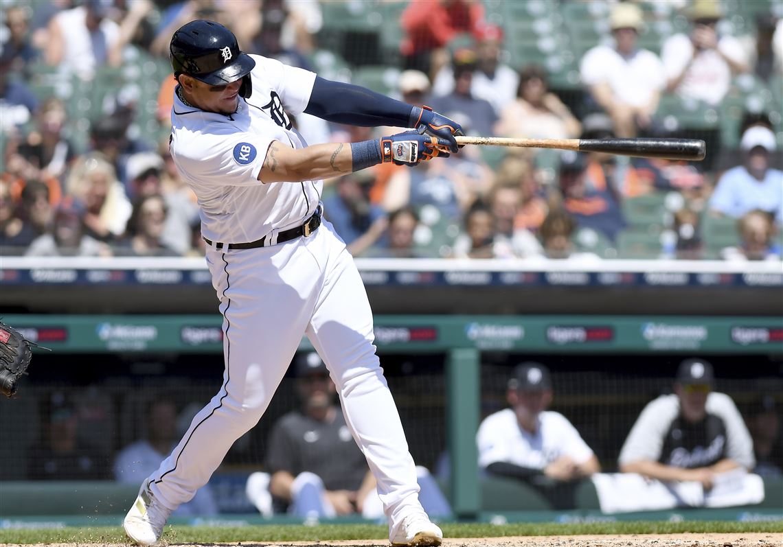 Tigers option rookie infielder for Miguel Cabrera's return 