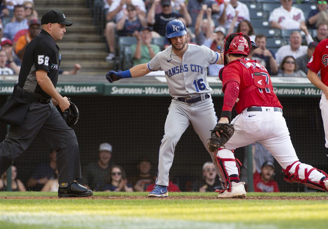 Austin Hedges leads Cleveland Guardians to win vs Kansas City Royals